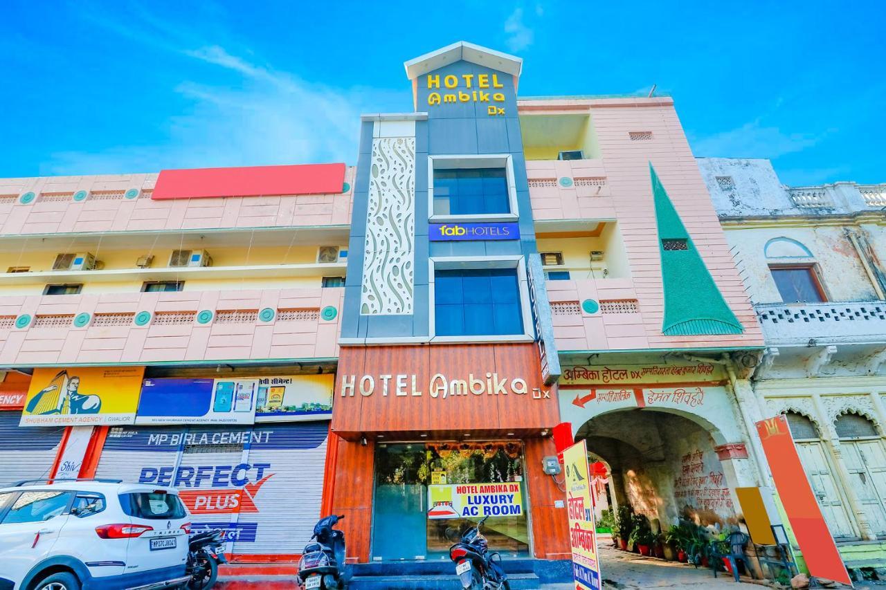 Hotel Ambika Dx Gválijar Kültér fotó